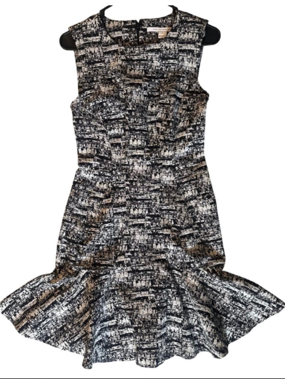 Diane von Furstenberg DVF Jaelyn Black & White Flounce Mini Dress Size 2